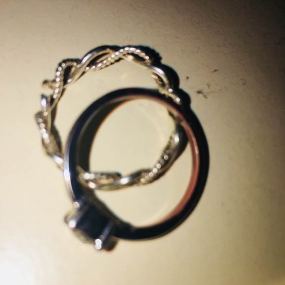 Meet your Posher, Amanda - Picture 1 of 1